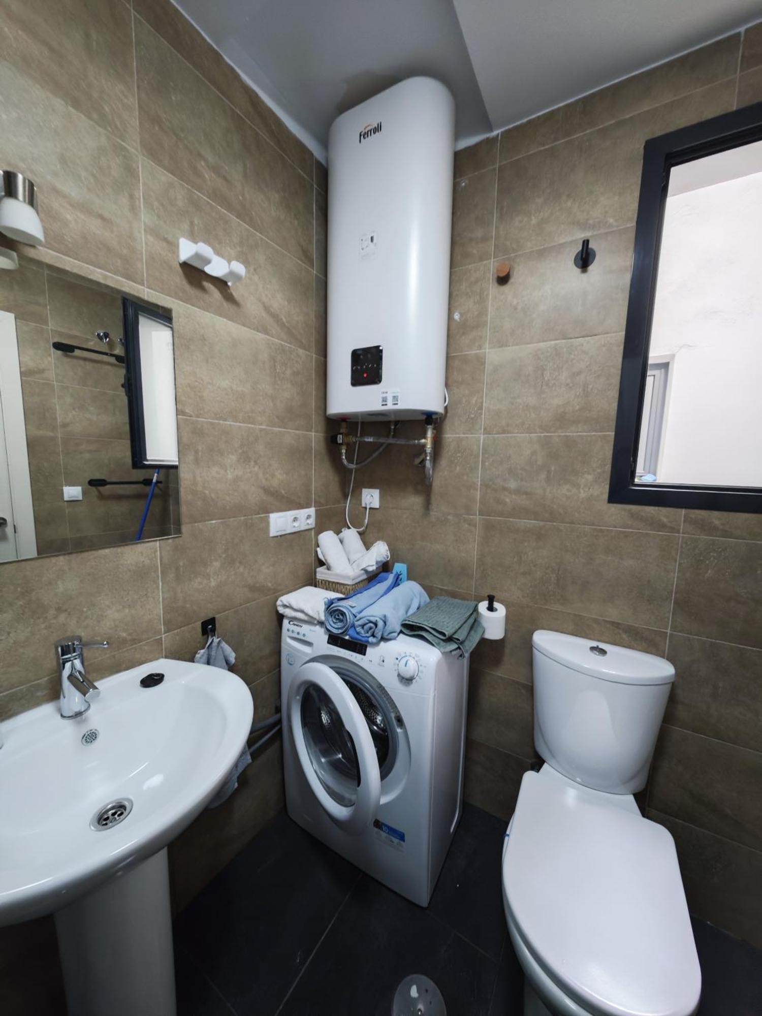 Castilla Del Patrocinio, Coqueto De 1dormitorio Sevilla